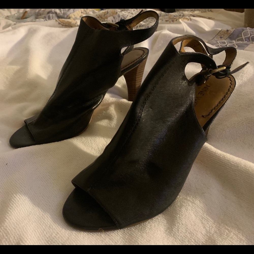 Shoes - Picture 11 of 14